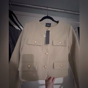 🆕 Boutique STUDIO Heavy Weight Beige Elegant Jacket with Gold Motif Buttons